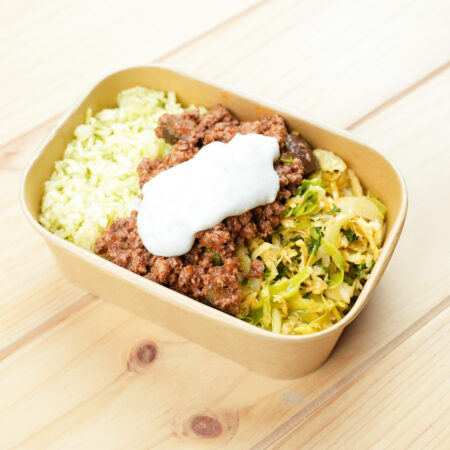 Alcatra Salteada com Beringela e Tomate com Béchamel de Couve Flor