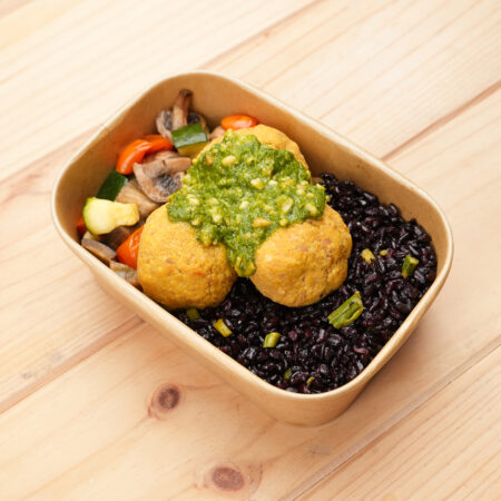 Bolinhas de Atum e Abóbora com Pesto de Couve Kale