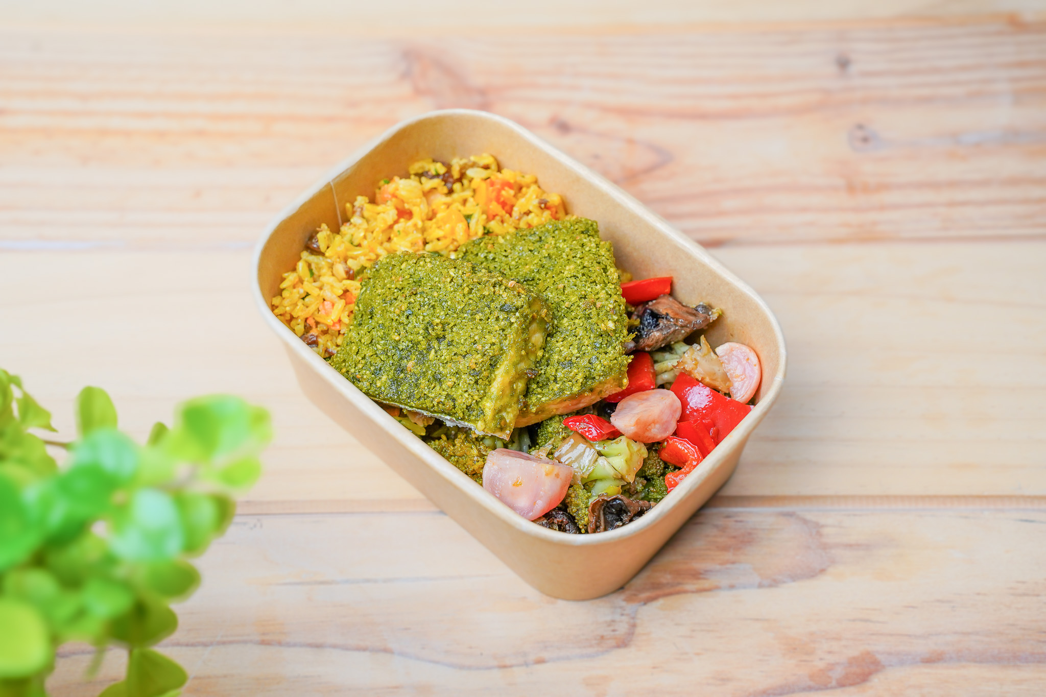 Tofu com Crosta de Amendoim, Gengibre e Coentros