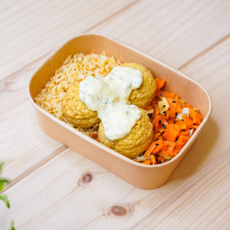 Falafel de Grão, Alho Francês e Sésamo com Molho Tzatziki
