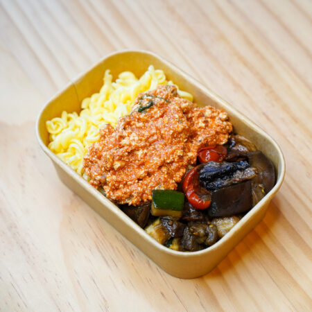 Bolonhesa de Tofu com Legumes