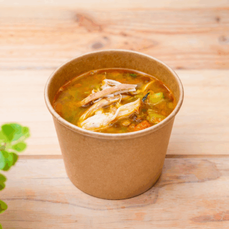 Minestrone de Frango e Feijão Vermelho com Penne Rigate de Arroz e Milho